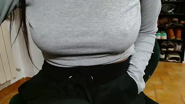 patatinahot87 online show from 02-03-26, 05:40