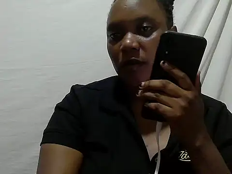 Snapshot of swt_wet_pus chatting on 09-29-25, 04:45 swt wet pus online show from 09-29-25, 04:45