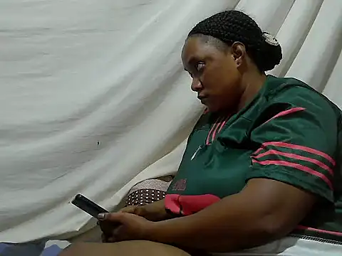 Snapshot of swt_wet_pus chatting on 11-30-25, 01:04 swt wet pus online show from 11-30-25, 01:04