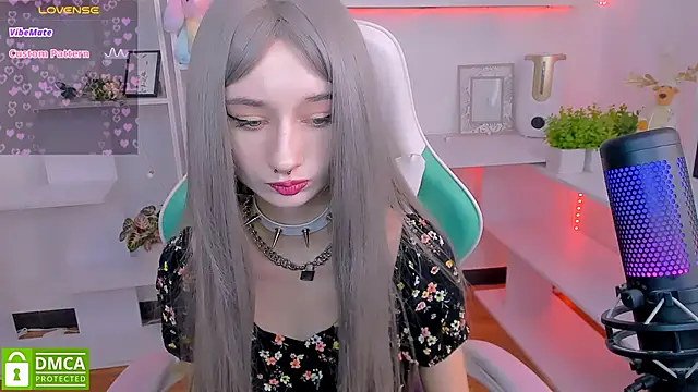 Katia Kim online show from 02-11-25, 06:40