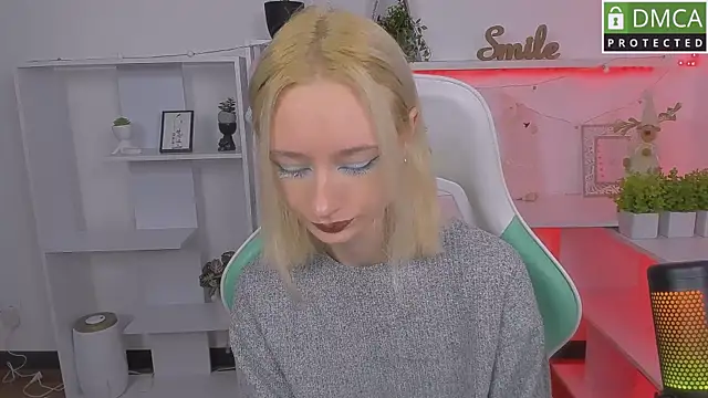 Katia Kim online show from 10-11-25, 05:39