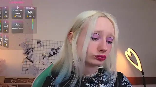 Katia Kim online show from 03-04-26, 06:30