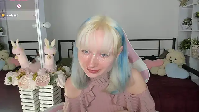 Katia Kim online show from 04-20-26, 05:48