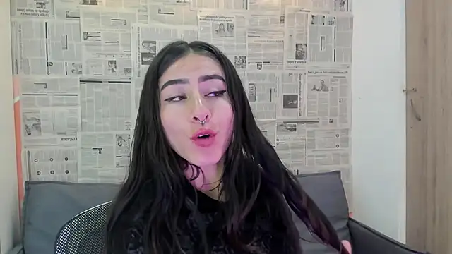 Mhelanny2 online show from 12-30-24, 10:43