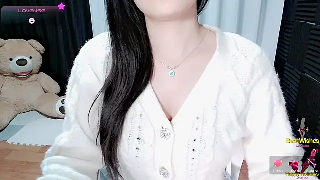 Snapshot of Su_rosie chatting on 12-14-25, 02:44 Su rosie online show from 12-14-25, 02:44