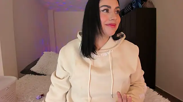 Snapshot of rosalie_lust chatting on 02-28-25, 03:15 rosalie lust online show from 02-28-25, 03:15