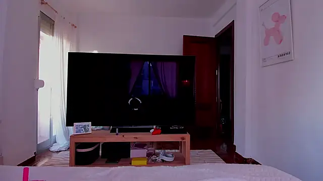 Snapshot of _viioletweekend_ chatting on 01-08-26, 04:31 viioletweekend online show from 01-08-26, 04:31