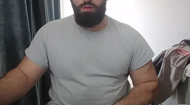 Snapshot of hugemachohandsome chatting on 03-16-25, 11:16 hugemachohandsome online show from 03-16-25, 11:16