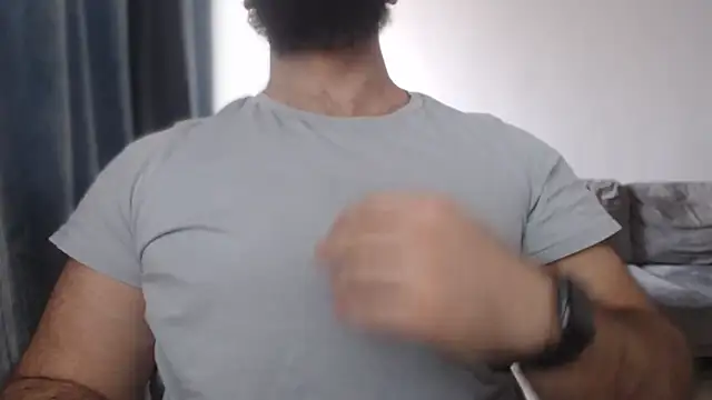 hugemachohandsome online show from 11-18-25, 10:09