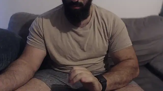 Snapshot of hugemachohandsome chatting on 07-15-26, 03:12 hugemachohandsome online show from 07-15-26, 03:12