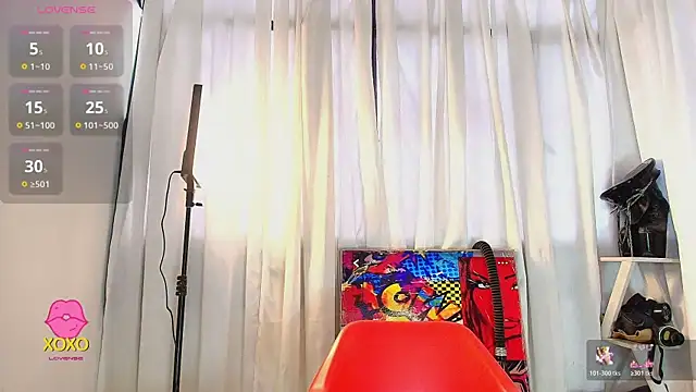 Snapshot of LatexDevil_Blondie chatting on 02-05-26, 03:16 LatexDevil Blondie online show from 02-05-26, 03:16