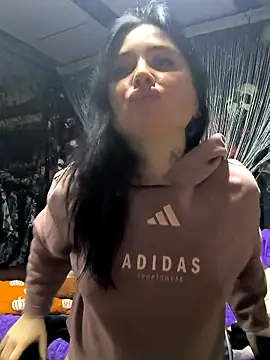 KikiXRed online show from 11-10-25, 01:32