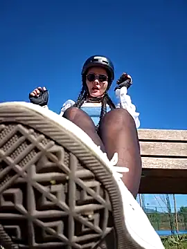 bellapaty online show from 04-15-26, 09:05