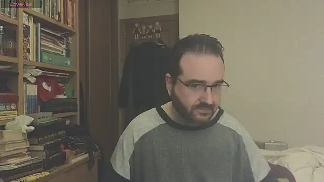 curiosillo83 online show from 03-15-25, 01:51