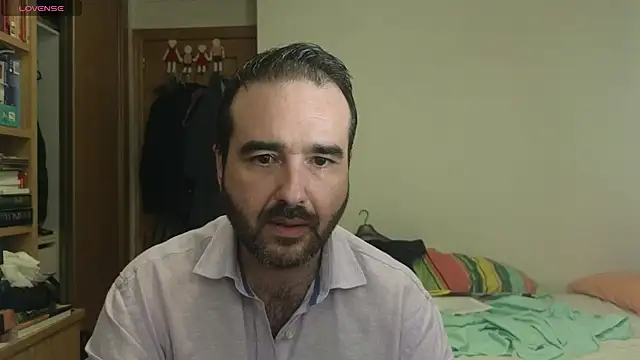 curiosillo83 online show from 09-17-25, 03:35