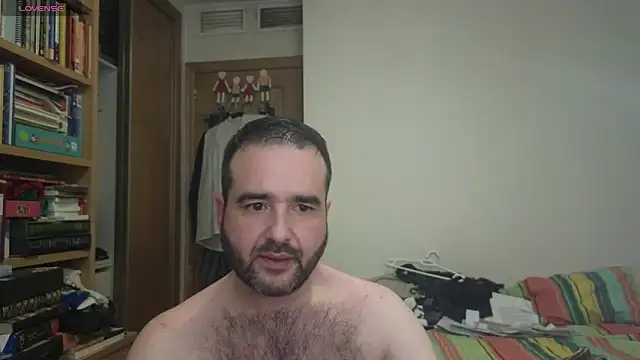 curiosillo83 online show from 10-04-25, 01:47