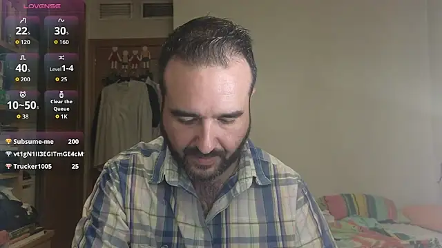 curiosillo83 online show from 10-12-25, 04:28