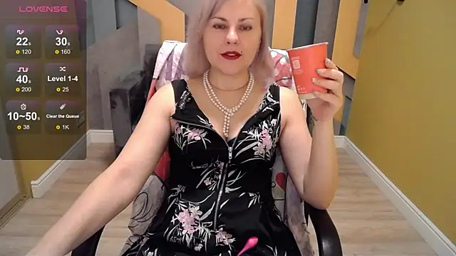 Snapshot of Candy_Long chatting on 01-02-25, 06:29 Candy Long online show from 01-02-25, 06:29