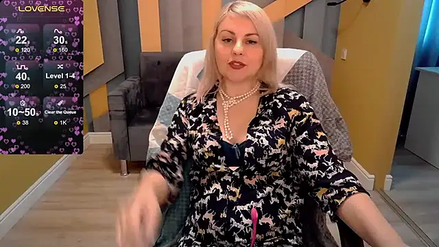 Snapshot of Candy_Long chatting on 03-04-25, 09:40 Candy Long online show from 03-04-25, 09:40