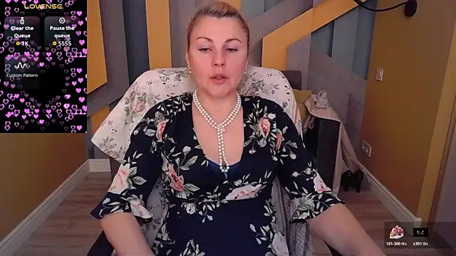 Snapshot of Candy_Long chatting on 05-30-26, 05:37 Candy Long online show from 05-30-26, 05:37