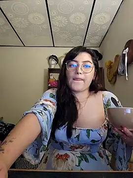 Sakura 0505 online show from 12-17-24, 12:45