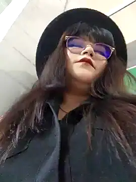 Sakura 0505 online show from 02-15-25, 10:31