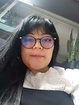 Sakura 0505 online show from 11-15-25, 08:38