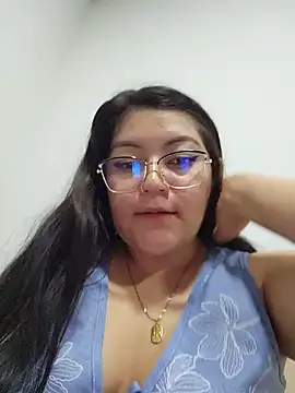 Snapshot of Sakura_0505 chatting on 06-18-26, 01:17 Sakura 0505 online show from 06-18-26, 01:17