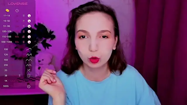 KindHazelHere  online show from 04-20-26, 11:28