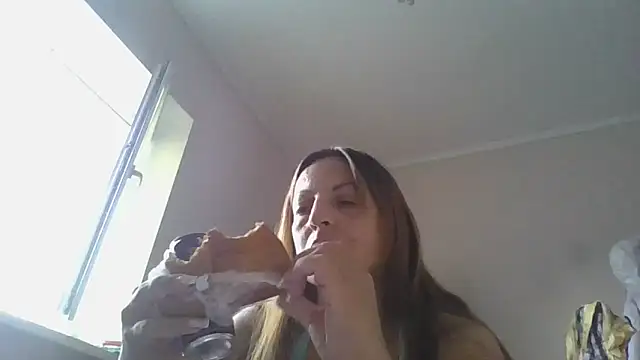 ShawnaAdams online show from 09-15-25, 03:45