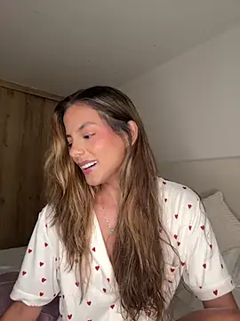 Bella cutte  online show from 11-06-25, 01:17