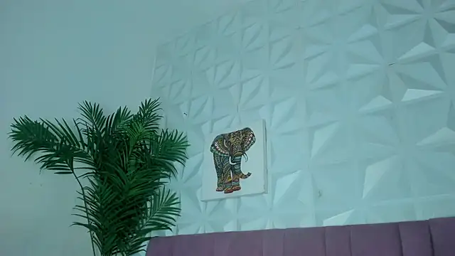 Hellen Sky online show from 05-13-26, 07:11