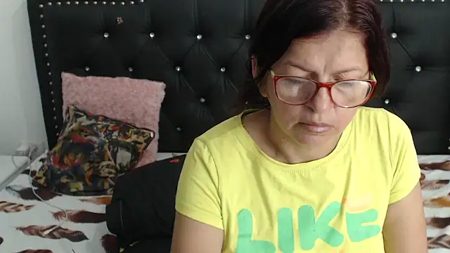 Snapshot of jellyfishhot chatting on 01-19-25, 01:32 jellyfishhot online show from 01-19-25, 01:32