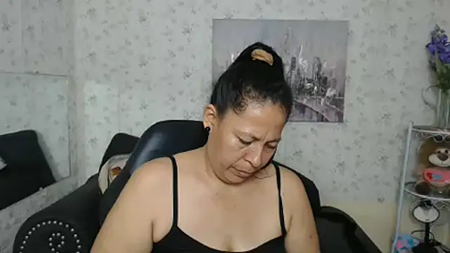 mature martina online show from 07-07-26, 06:47