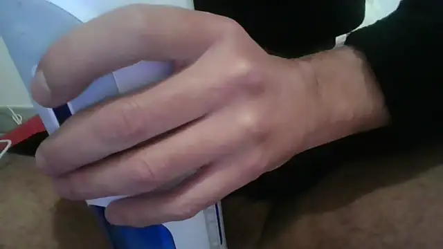 Snapshot of toulousain77 chatting on 02-16-25, 08:11 toulousain77 online show from 02-16-25, 08:11