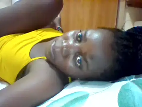 Snapshot of Alessandrajenna chatting on 02-14-25, 06:19 Alessandrajenna online show from 02-14-25, 06:19