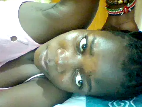 Snapshot of Alessandrajenna chatting on 03-04-25, 09:32 Alessandrajenna online show from 03-04-25, 09:32