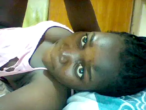 Snapshot of Alessandrajenna chatting on 03-05-25, 05:18 Alessandrajenna online show from 03-05-25, 05:18