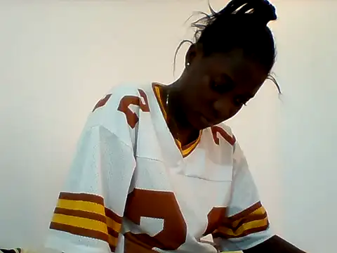 Snapshot of Alessandrajenna chatting on 02-16-26, 01:29 Alessandrajenna online show from 02-16-26, 01:29