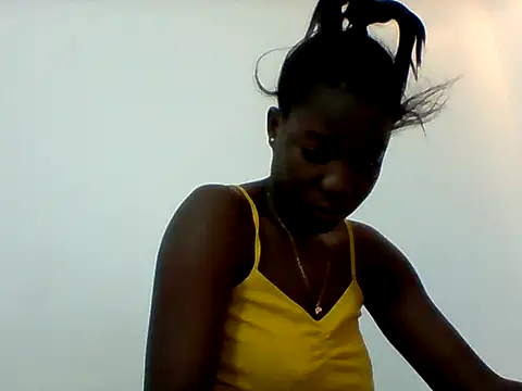 Snapshot of Alessandrajenna chatting on 02-17-26, 08:11 Alessandrajenna online show from 02-17-26, 08:11