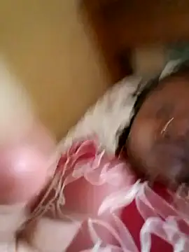 pretty-donna online show from 10-20-25, 05:30