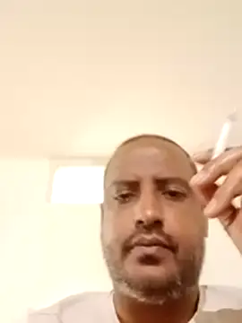 Snapshot of bink1982 chatting on 01-05-26, 05:38 bink1982 online show from 01-05-26, 05:38