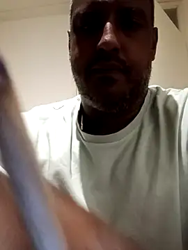 Snapshot of bink1982 chatting on 02-18-26, 09:00 bink1982 online show from 02-18-26, 09:00