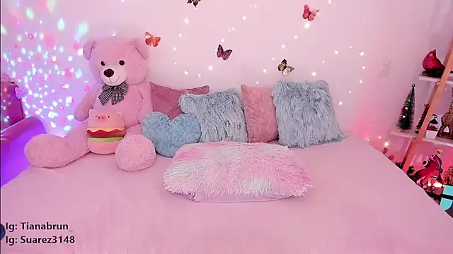 Zara uwu  online show from 03-04-25, 03:26