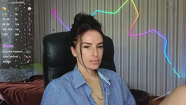 xx adrihanna xx online show from 07-16-26, 09:15
