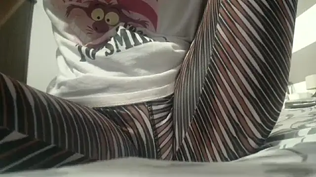 Snapshot of Web_Lady chatting on 10-07-25, 12:35 Web Lady online show from 10-07-25, 12:35