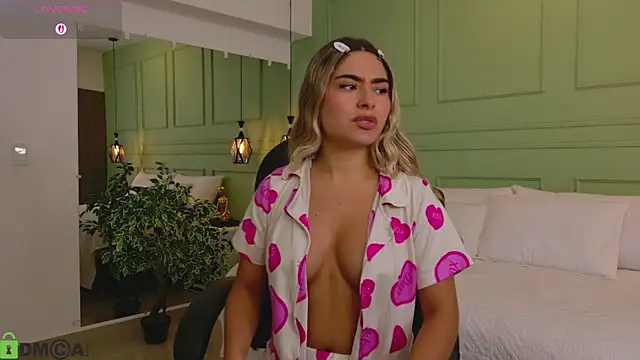 kataliina   online show from 03-19-26, 11:47