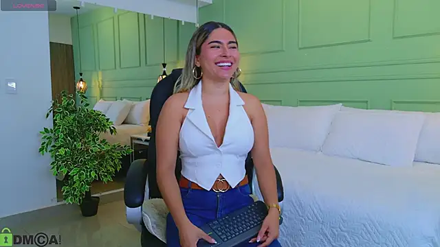 kataliina   online show from 04-21-26, 12:00