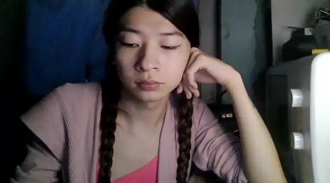 CarlyJoy online show from 02-10-25, 01:01