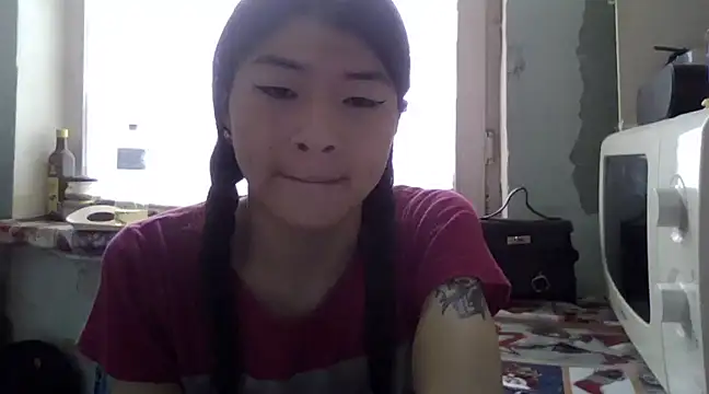 CarlyJoy online show from 02-19-25, 10:56